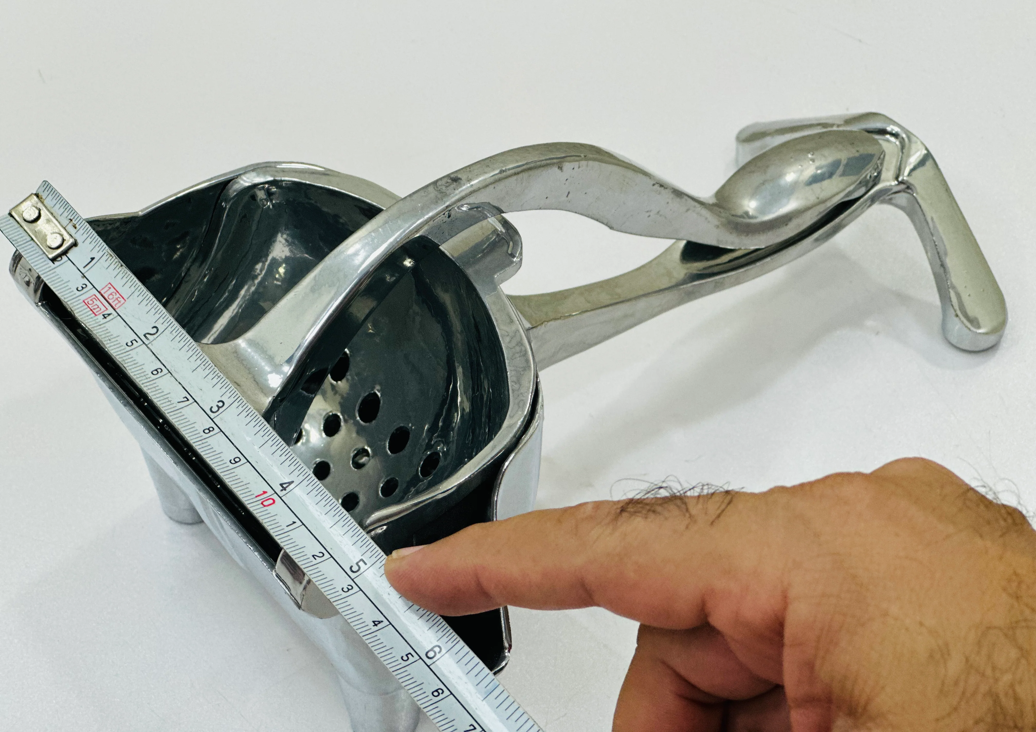 Pack of 2 Stainless Steel Hand Fruit Press Juicer | Azadi Sale - Image 5