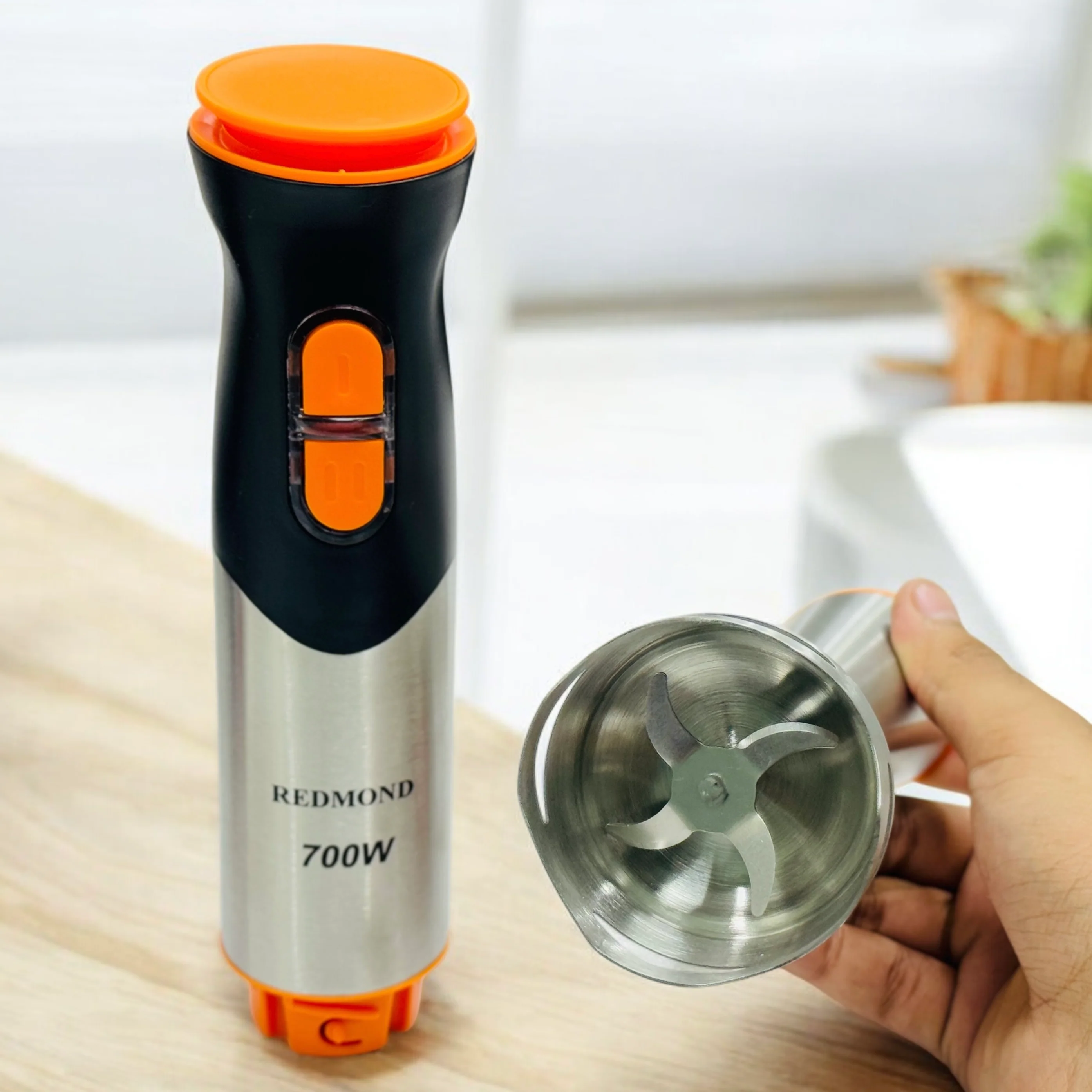 Redmond Hand Blender 700W - Image 3