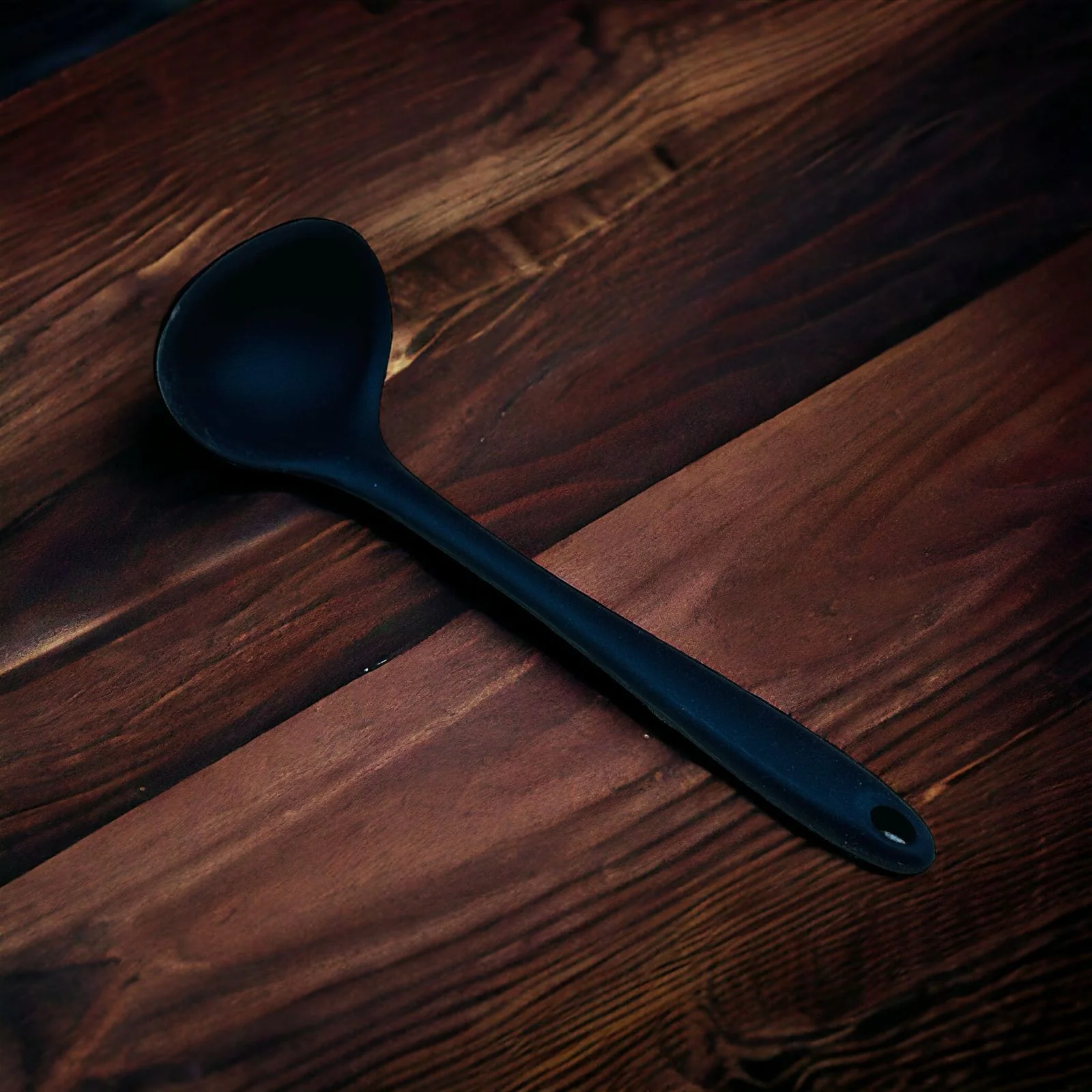 Silicone Ladle Spoon - Hygienic & 480°F Heat Resistant - Image 4