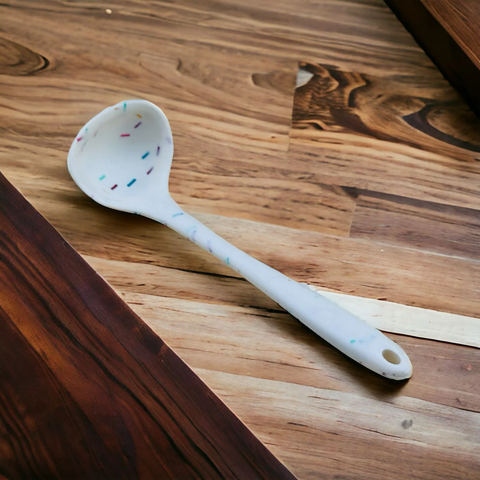 Silicone Ladle Spoon - Hygienic & 480°F Heat Resistant - Image 9