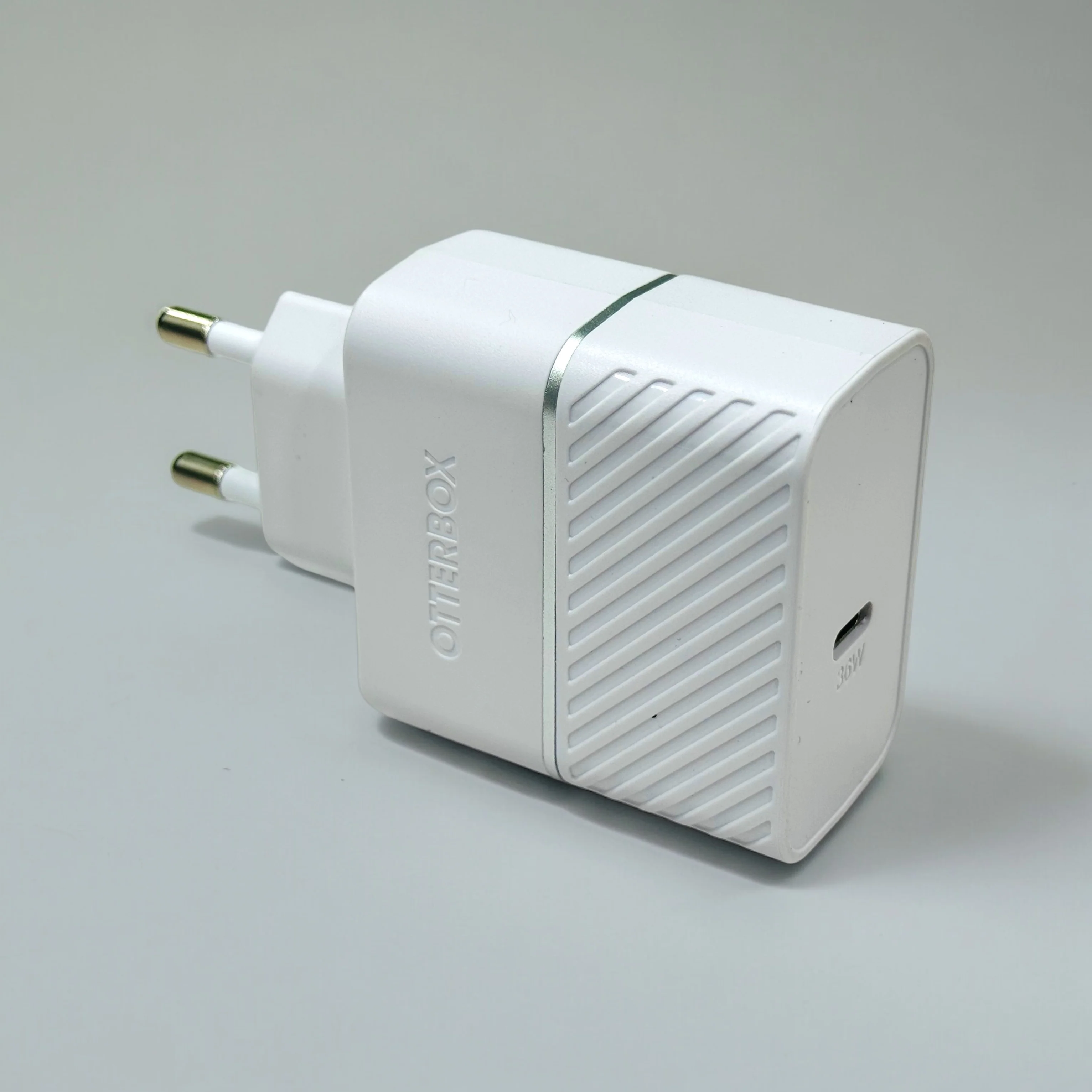 Otterbox USB-C Wall Charger 36W Fast Charge - Image 3